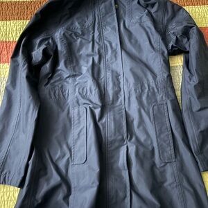 L.L. Bean Navy H2O FF rain Jacket. Mesh lining